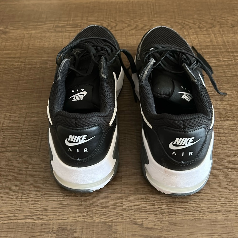 Nike Air Max women’s size 7 EUC